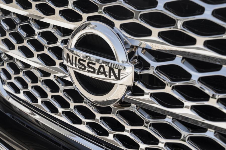 Логотип Nissan Texas Titan Crew Cab 2016 года  (фото 20 из 20)